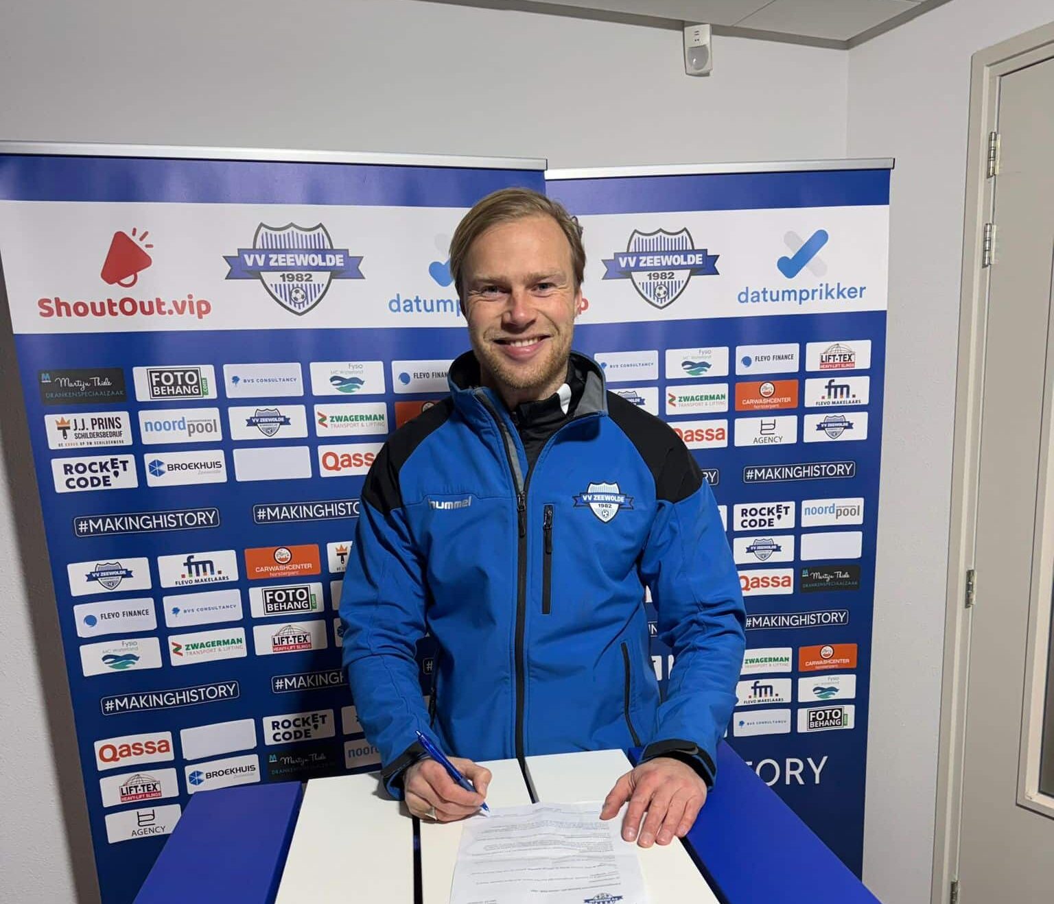 TRAINERSNIEUWS: Rutger de Vries verlengt bij VV Zeewolde